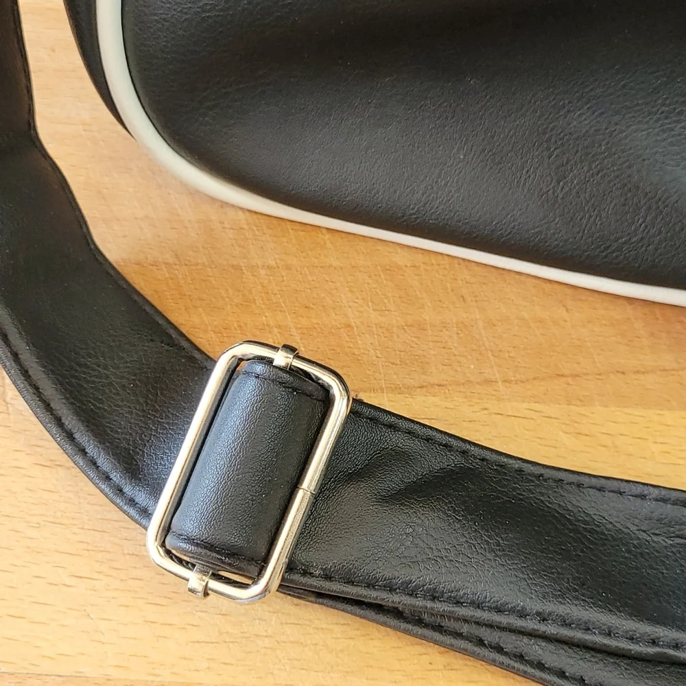 Robin Ruth Colorful Weekender Bag - Picture 6 of 9